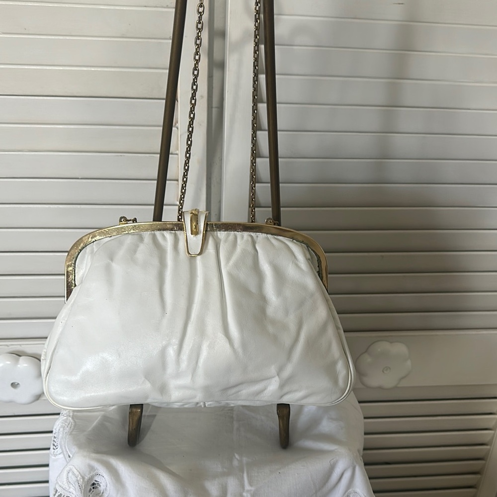 Elegant White Leather Handbag vintage